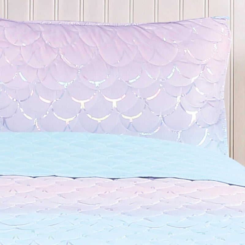 Tadpoles Girls Mermaid Pattern Quilt Set, with 1 Twin Size Quilt and 1 Standard Sham, Lightweight, Soft, and Durable, Iridescent Metallic, for Kids, 2-Piece Set - Twin. - Image 4